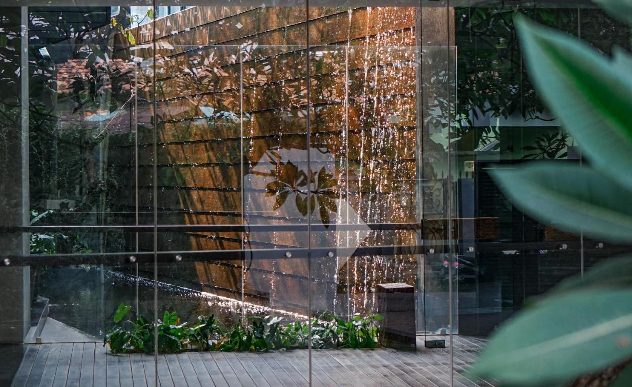 Miers Kuningan, Artotel Curated Jakarta Exterior photo